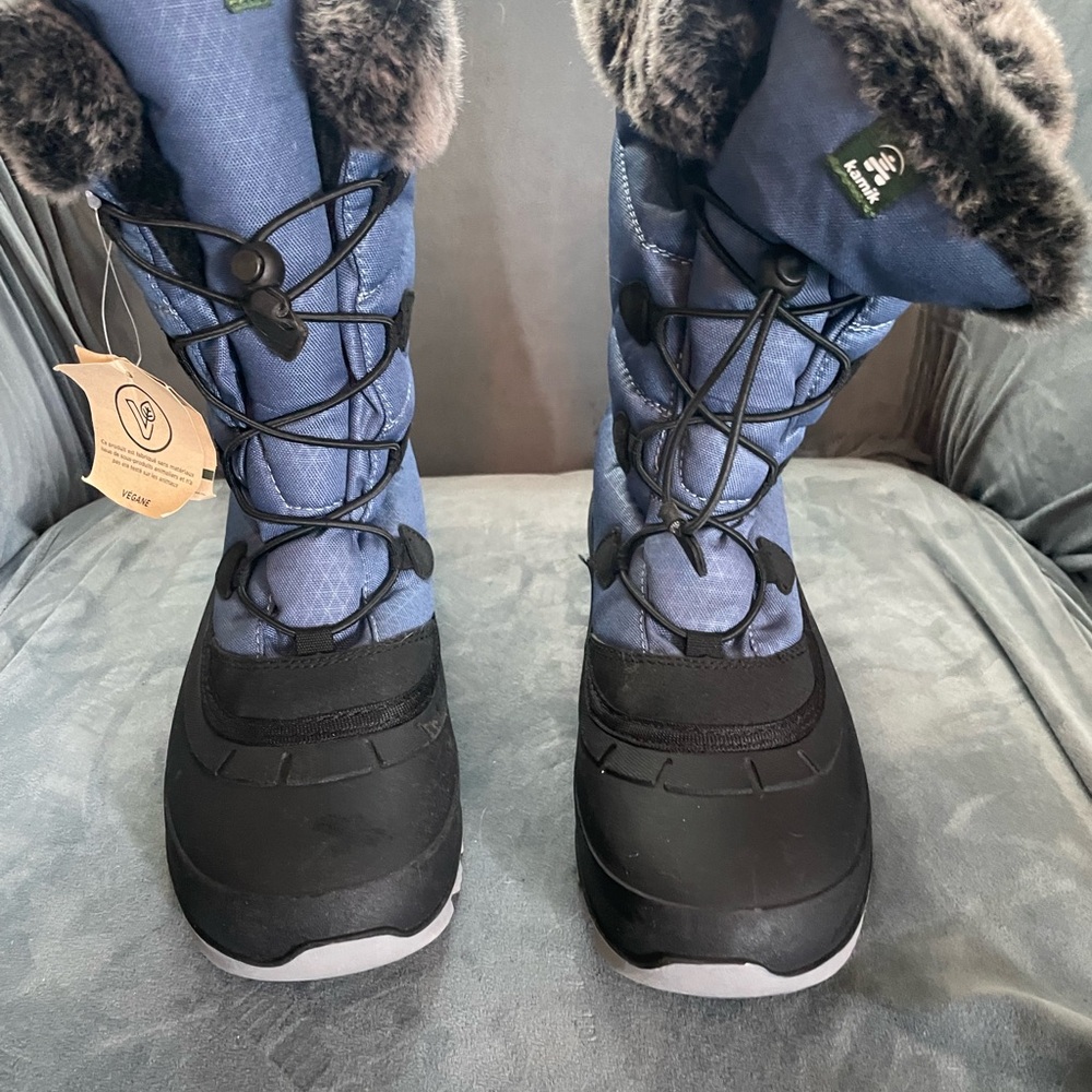Kamik Gray and Black Fur-Lined Boots